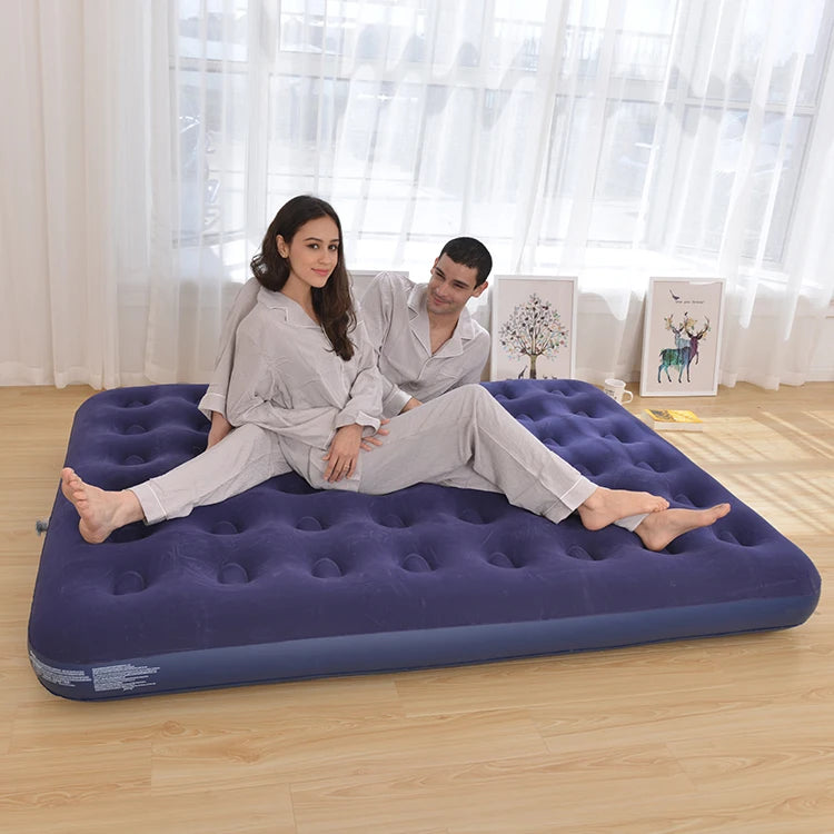 Matelas gonflable 2 places avec pompe. (PROMO 24h)